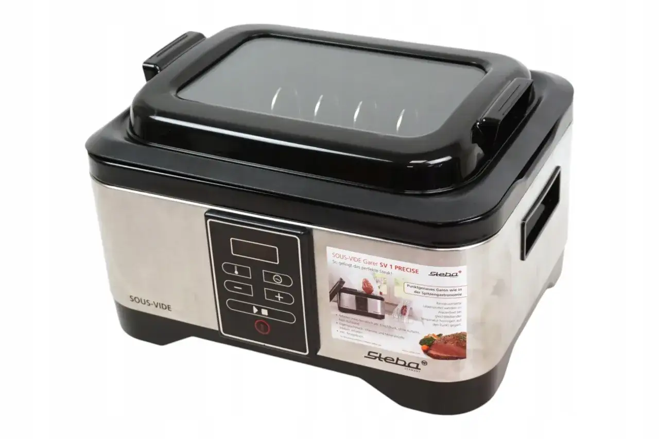 Urządzenie do gotowania sous vide Steba SV 1 PRECISE ze stali nierdzewnej i czarną pokrywą z szybką.